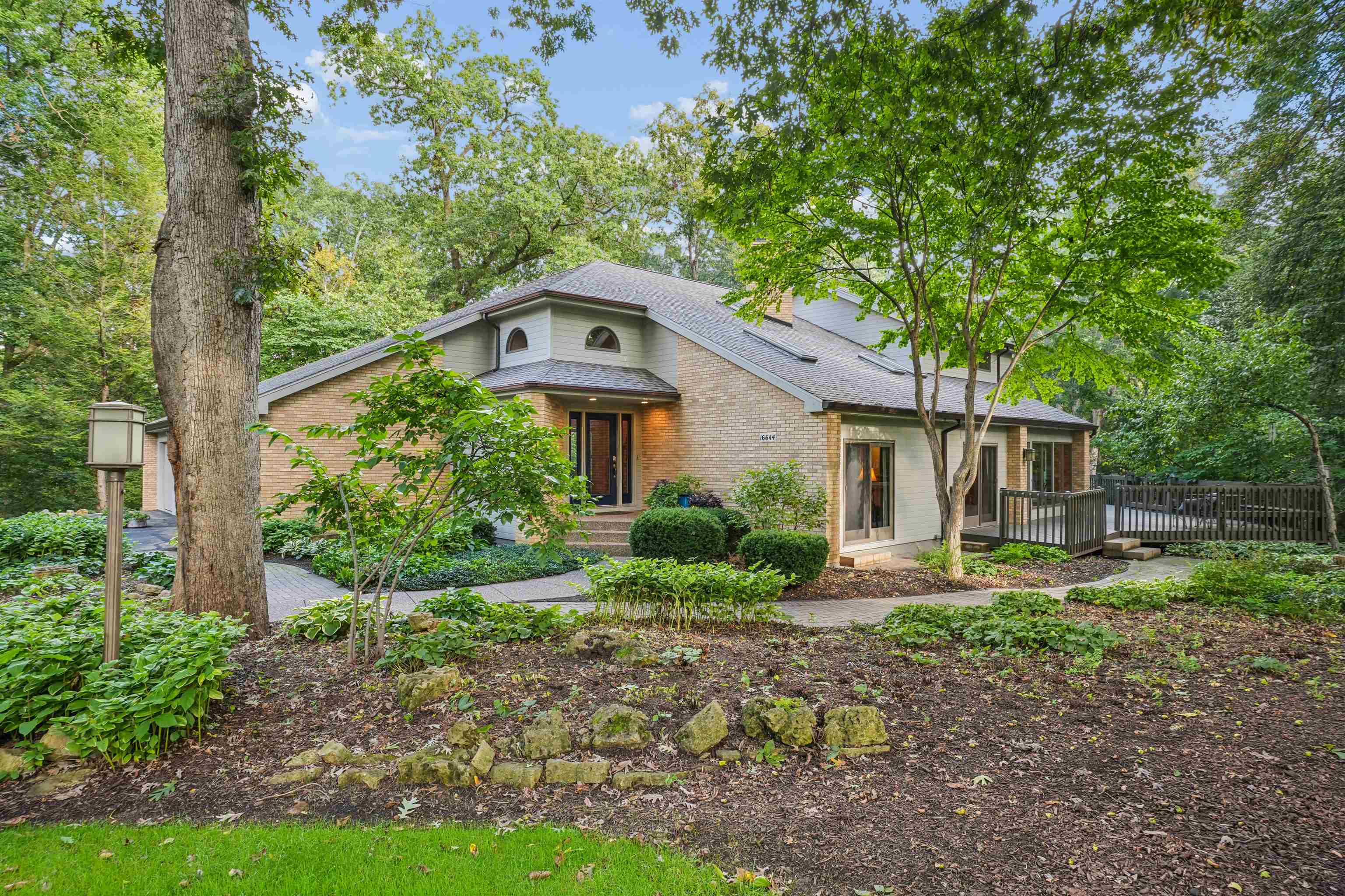 16644 Forest Gate Road