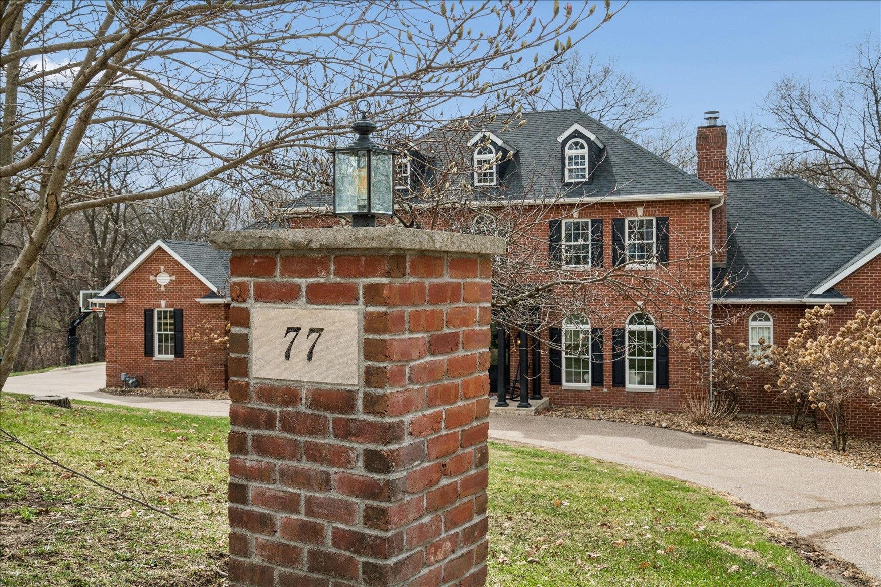 77 Roosevelt Drive
