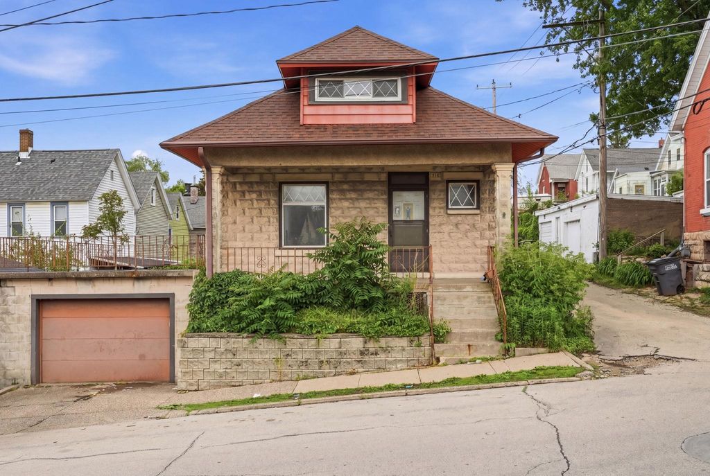 Photo of Dubuque, IA 52001 (MLS # 154676)