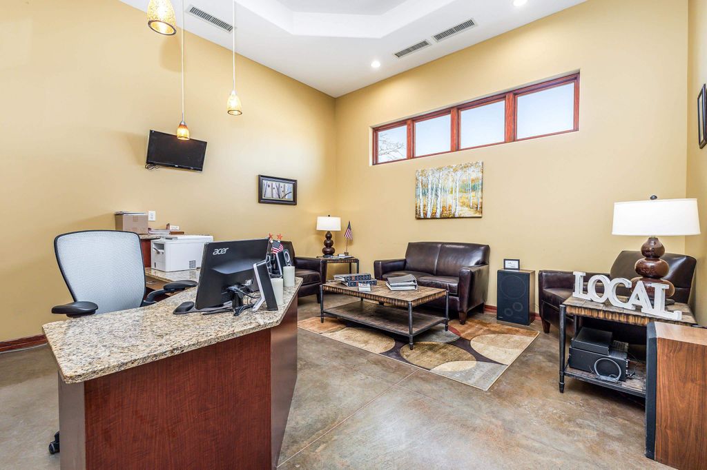 Photo of Dubuque, IA 52001 (MLS # 154053)