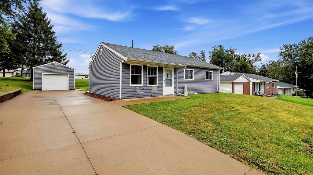 Photo of East Dubuque, IL 61025 (MLS # 155735)