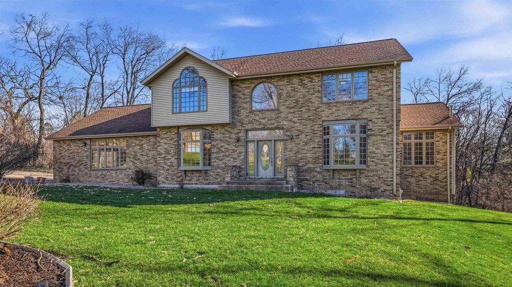 Photo of Dubuque, IA 52002 (MLS # 154307)