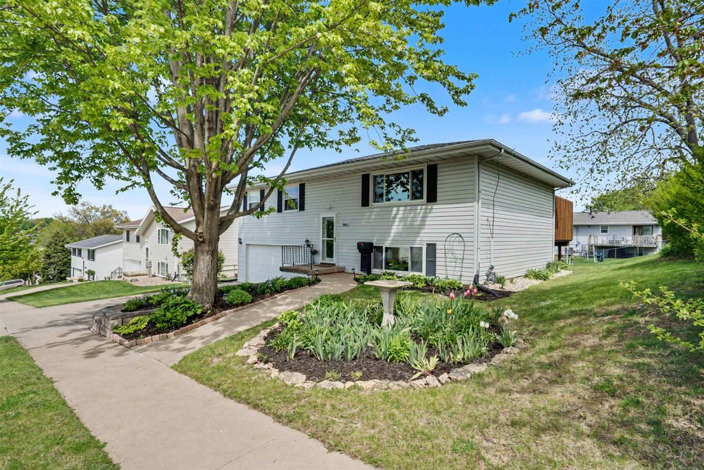 Photo of Dubuque, IA 52002 (MLS # 154589)