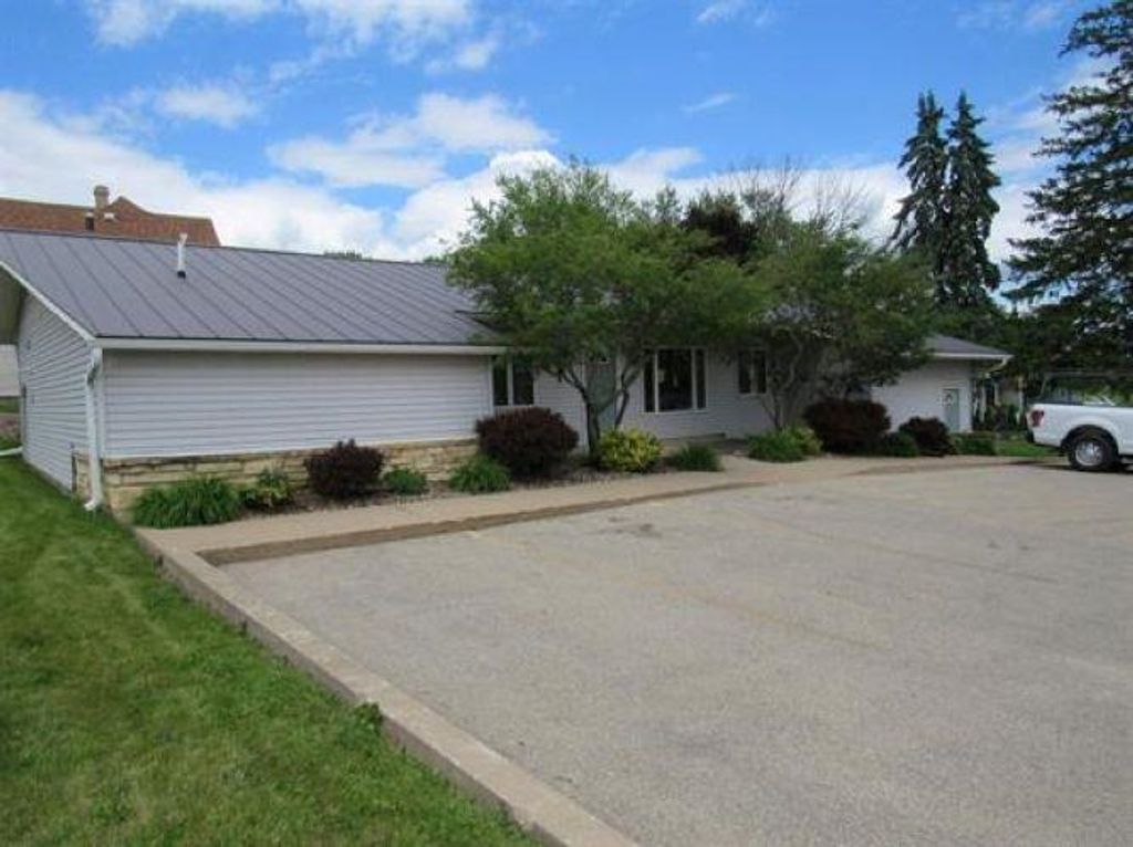 Photo of Maquoketa, IA 52060 (MLS # 154458)