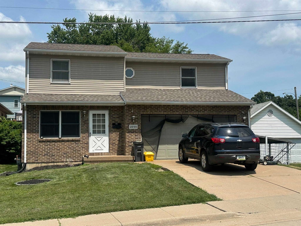 Photo of Dubuque, IA 52001 (MLS # 155216)
