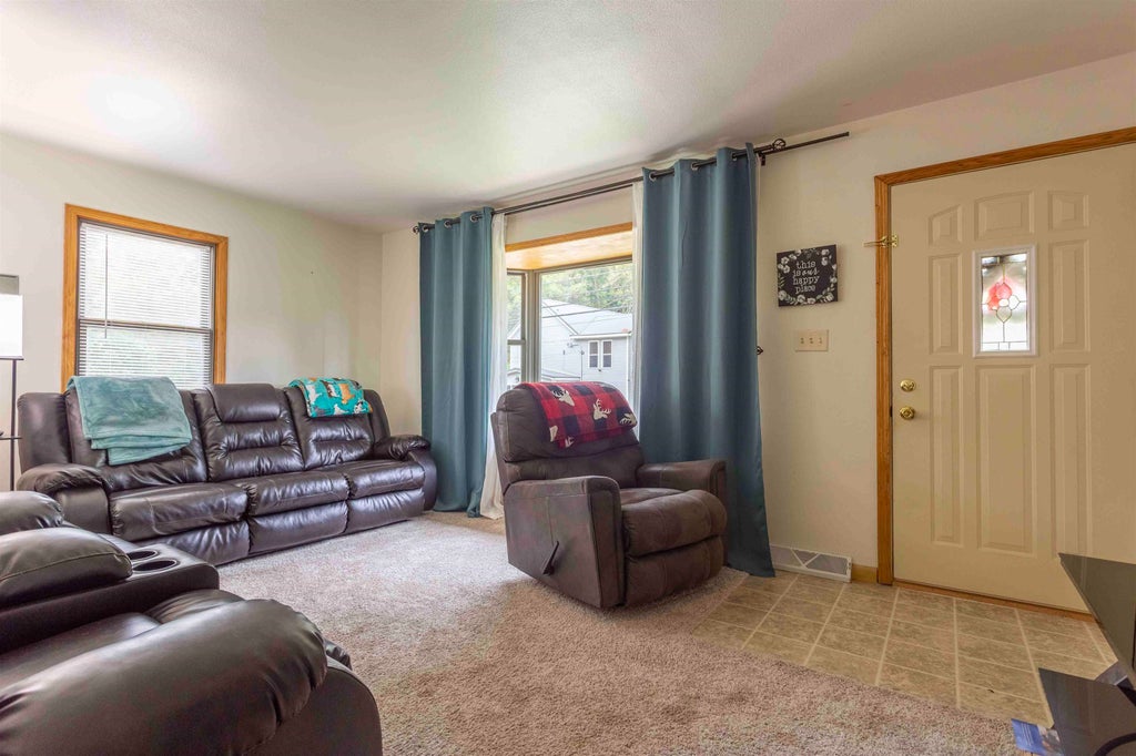 Photo of Dubuque, IA 52001 (MLS # 155790)