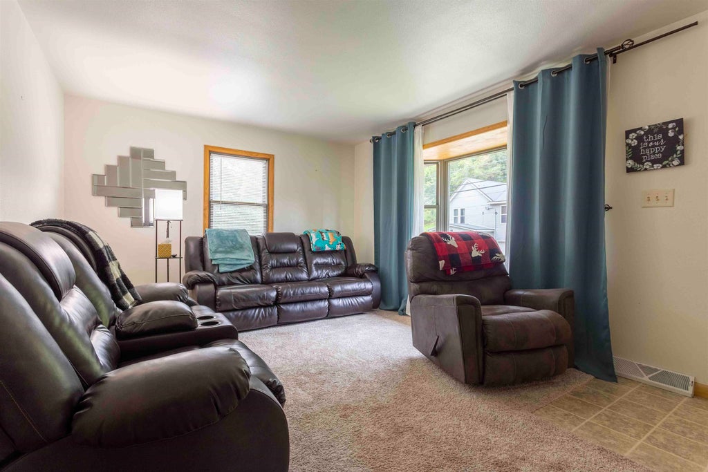 Photo of Dubuque, IA 52001 (MLS # 155790)