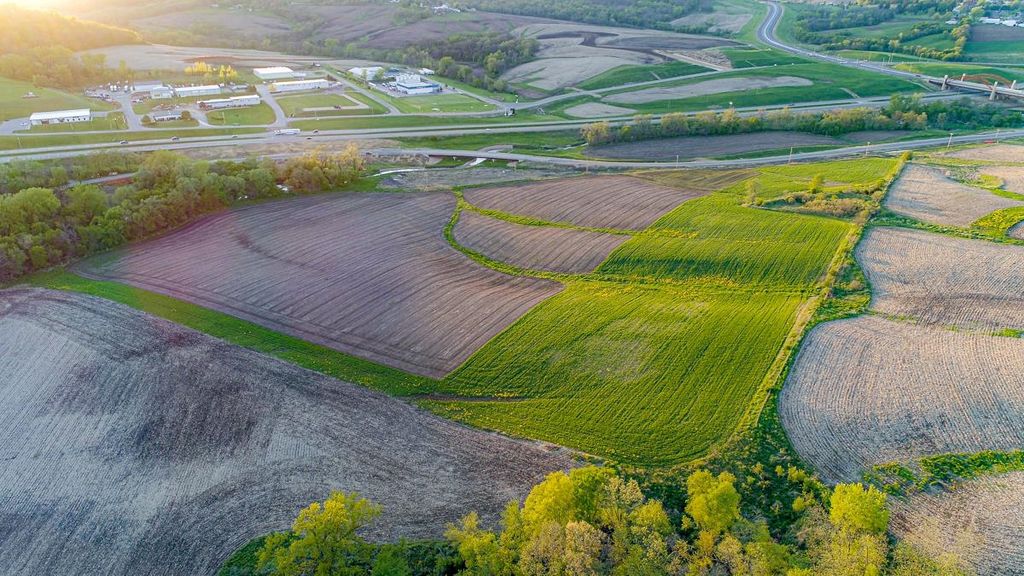 Photo of Dubuque, IA 52003 (MLS # 154001)