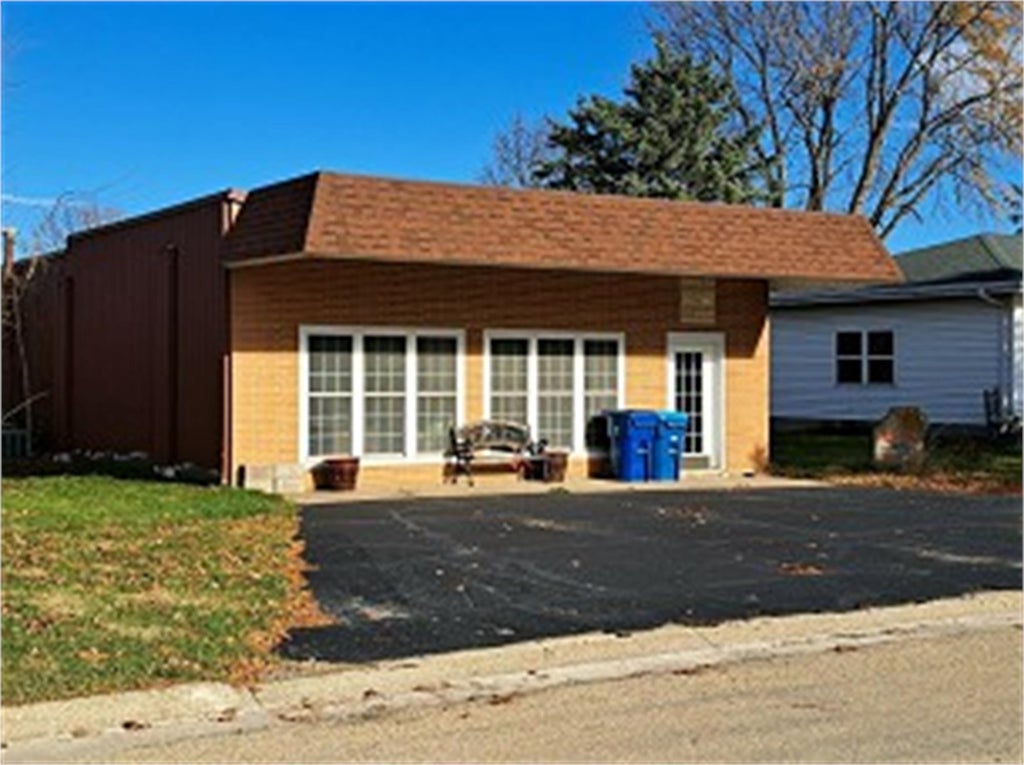 Photo of Cascade, IA 52033 (MLS # 155708)