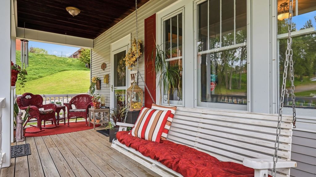 Photo of Dubuque, IA 52001 (MLS # 154614)