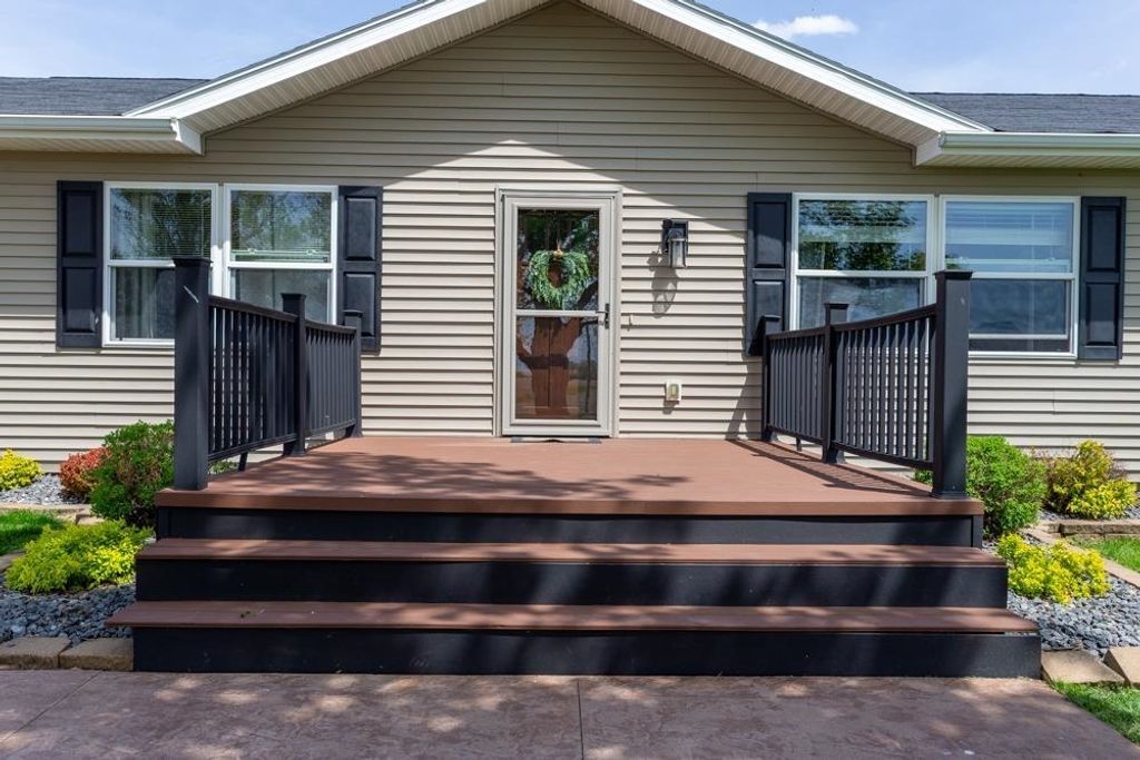 Photo of Cassville, WI 53806 (MLS # 154565)