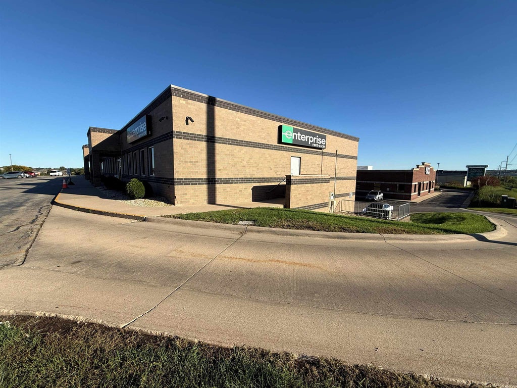Photo of Dubuque, IA 52002 (MLS # 155901)