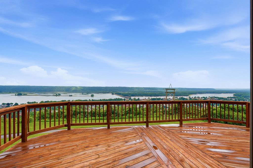 Photo of Guttenberg, IA 52052 (MLS # 155074)