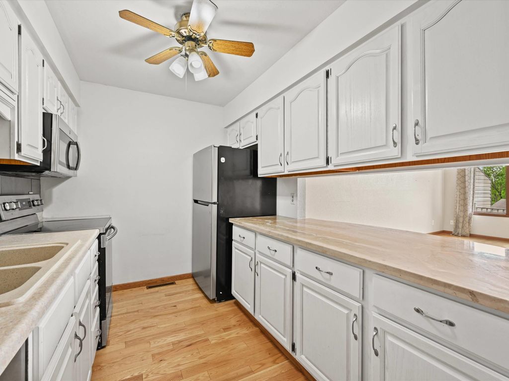 Photo of Dubuque, IA 52003 (MLS # 154734)