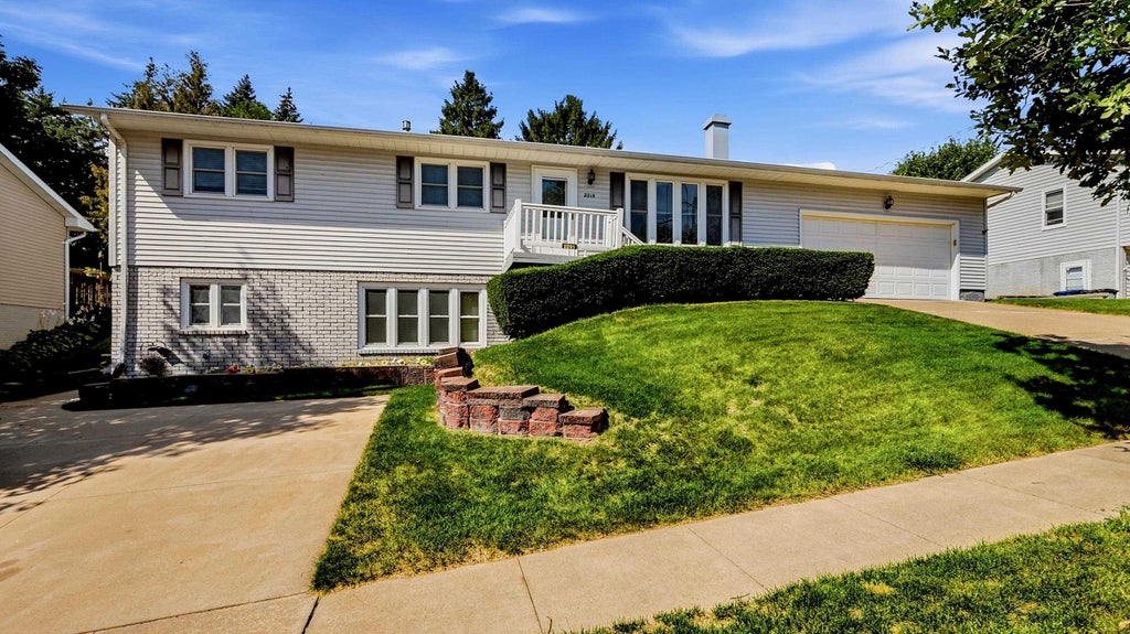 Photo of Dubuque, IA 52003 (MLS # 155738)