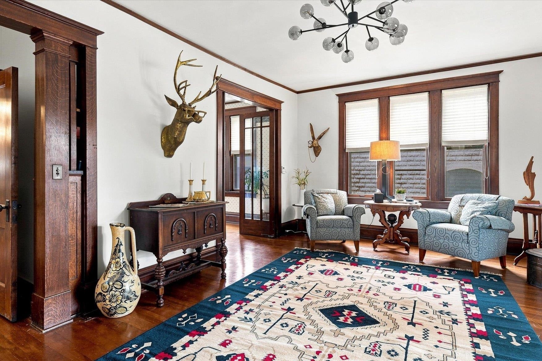 1033 Melrose Terrace - Photo 3