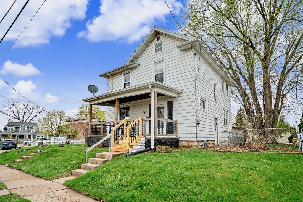 Photo of Dubuque, IA 52001 (MLS # 154415)