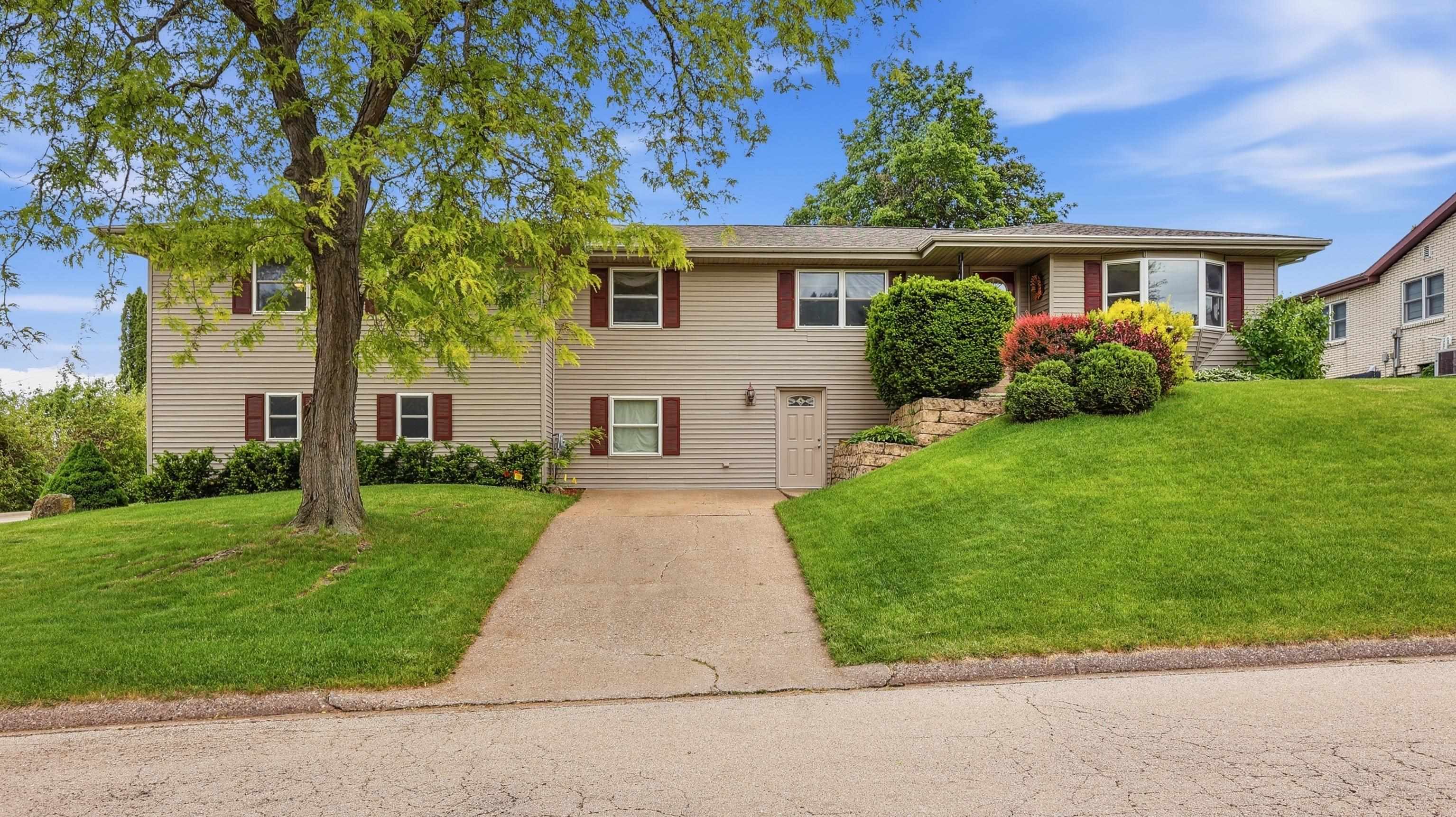 556 Peach Street
