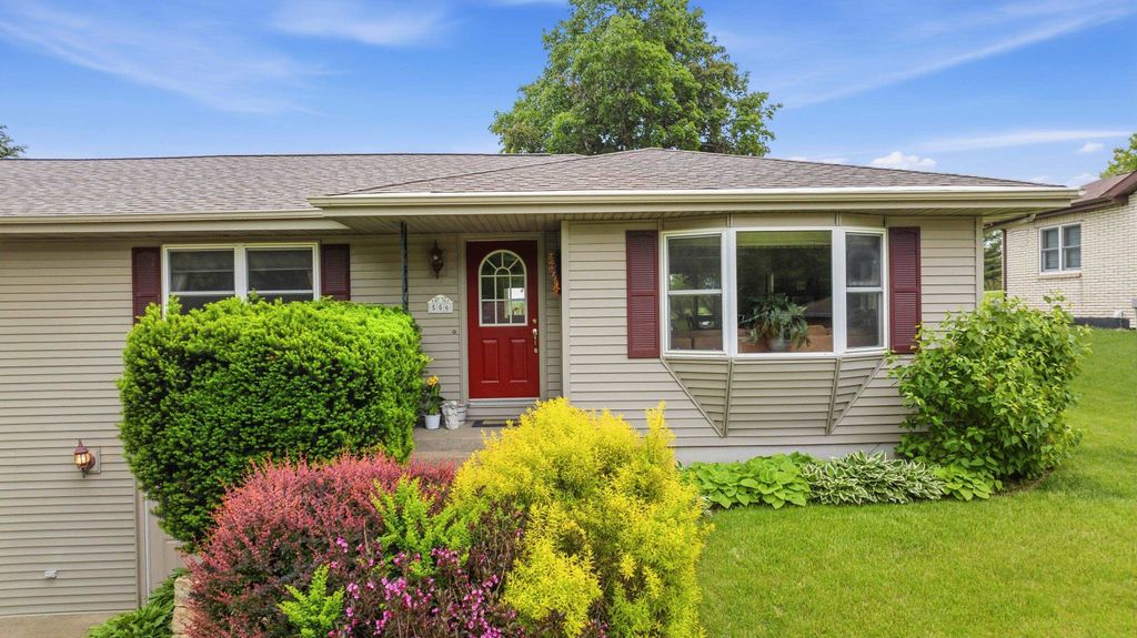 Photo of East Dubuque, IL 61025 (MLS # 154725)