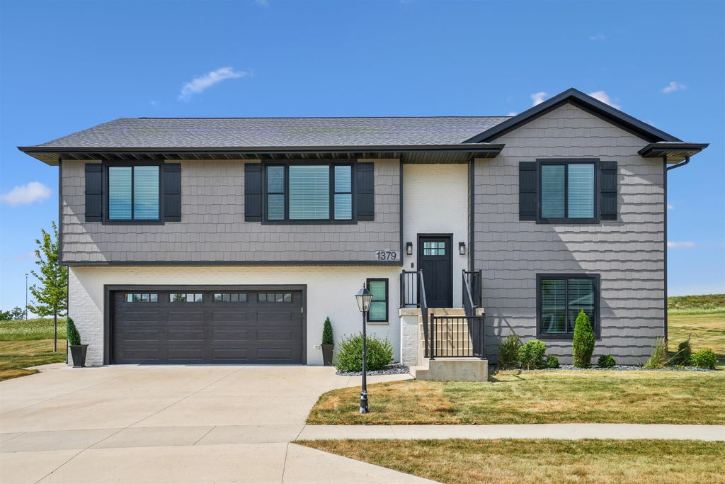 Photo of Dubuque, IA 52003 (MLS # 155622)