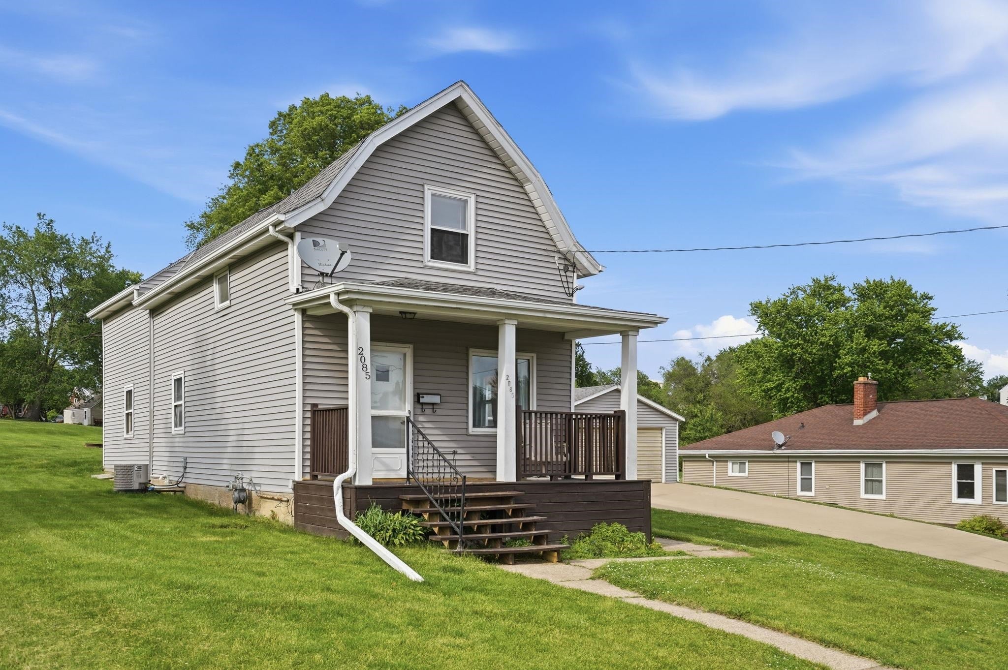 2085 Lombard Street - Photo 3
