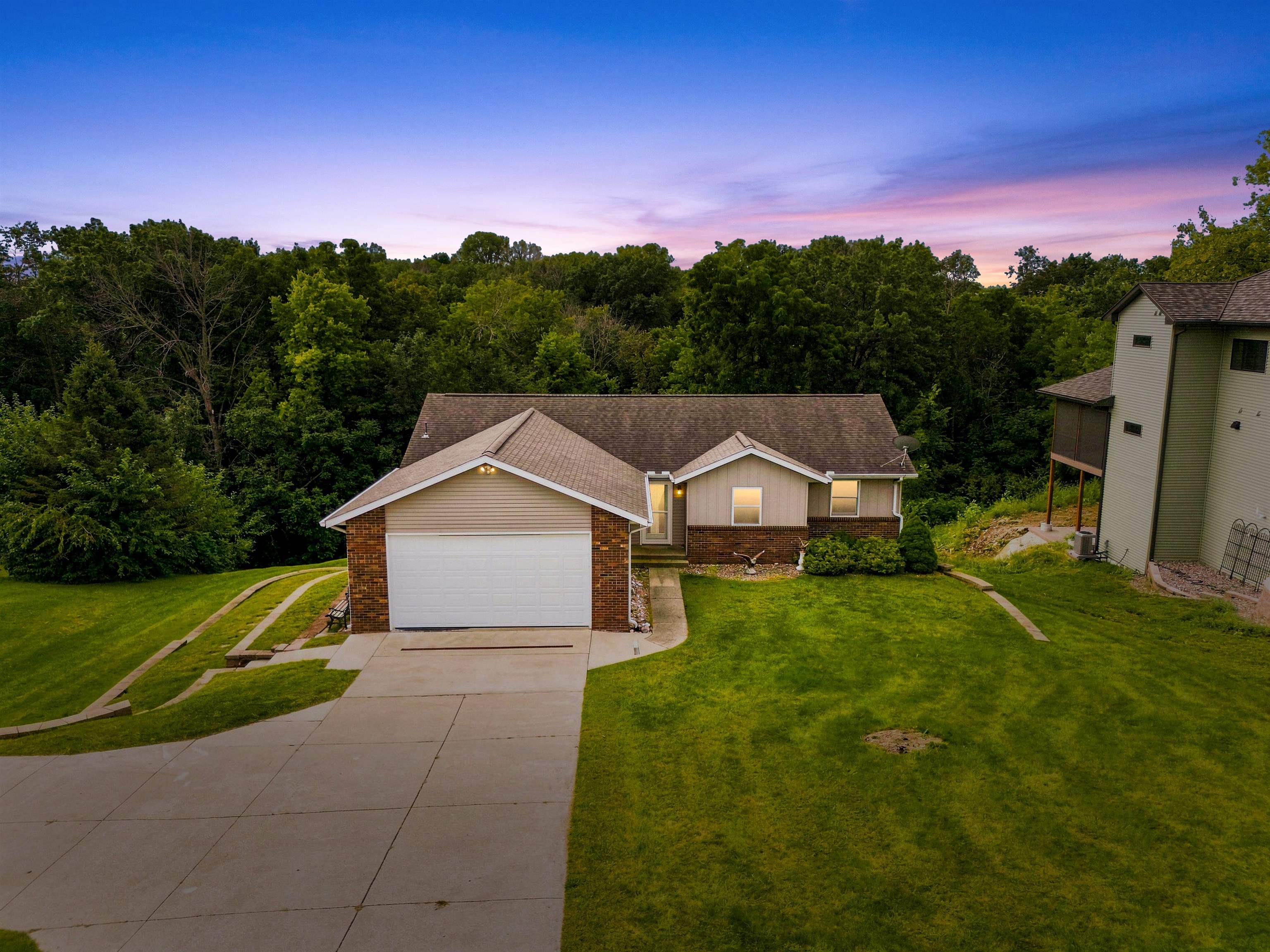 130 valleyview Drive - Photo 2