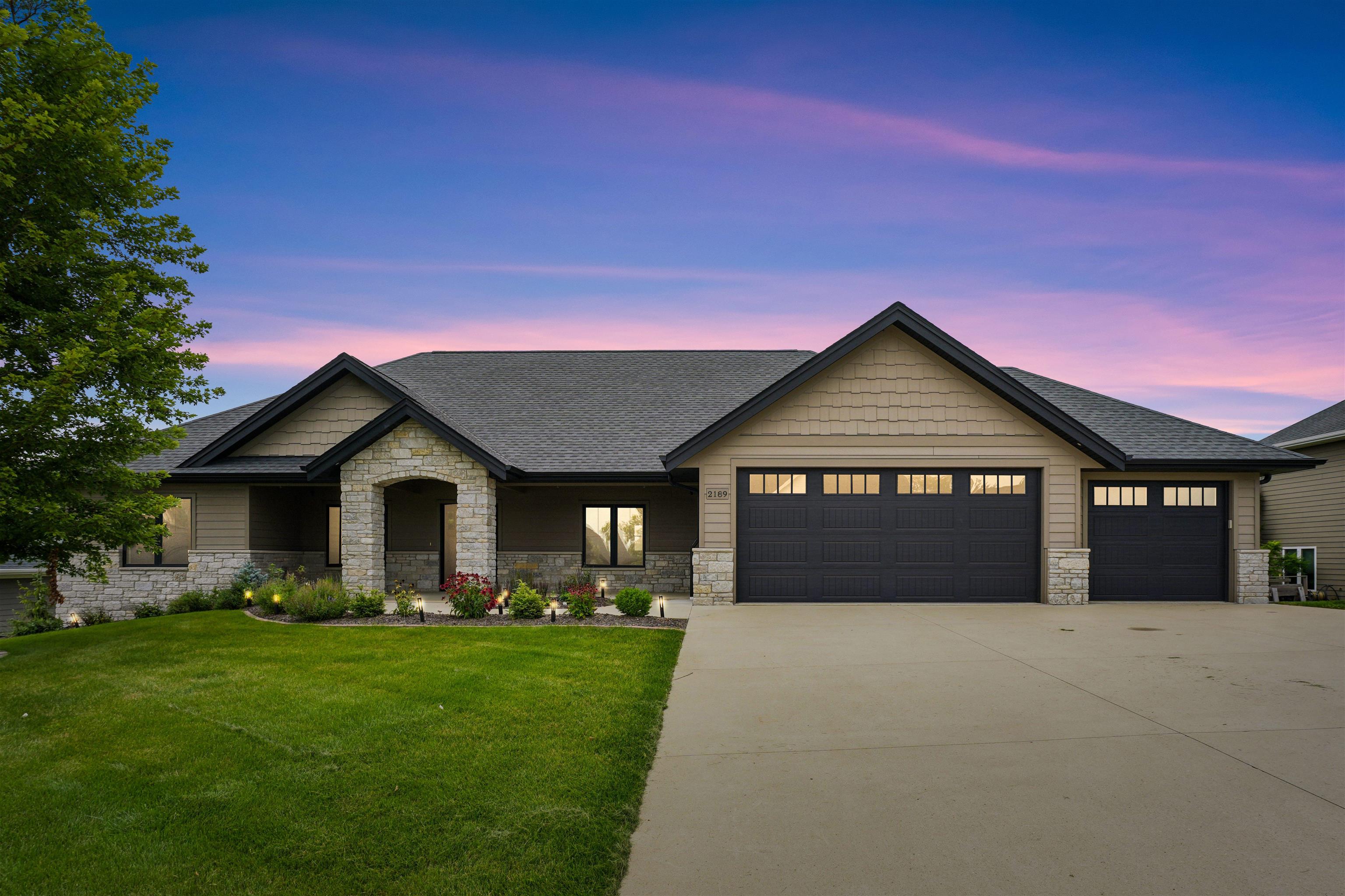 2189 Creek Wood Drive