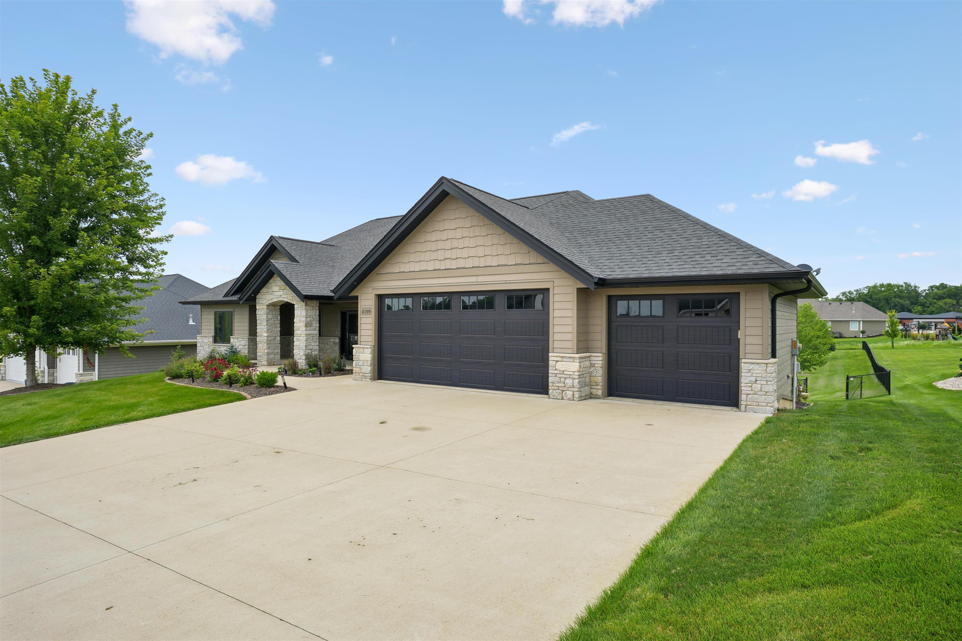 2189 Creek Wood Drive