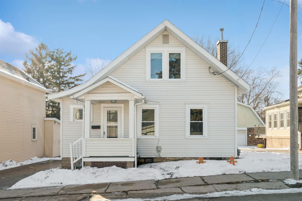 Photo of Dubuque, IA 52001 (MLS # 153887)