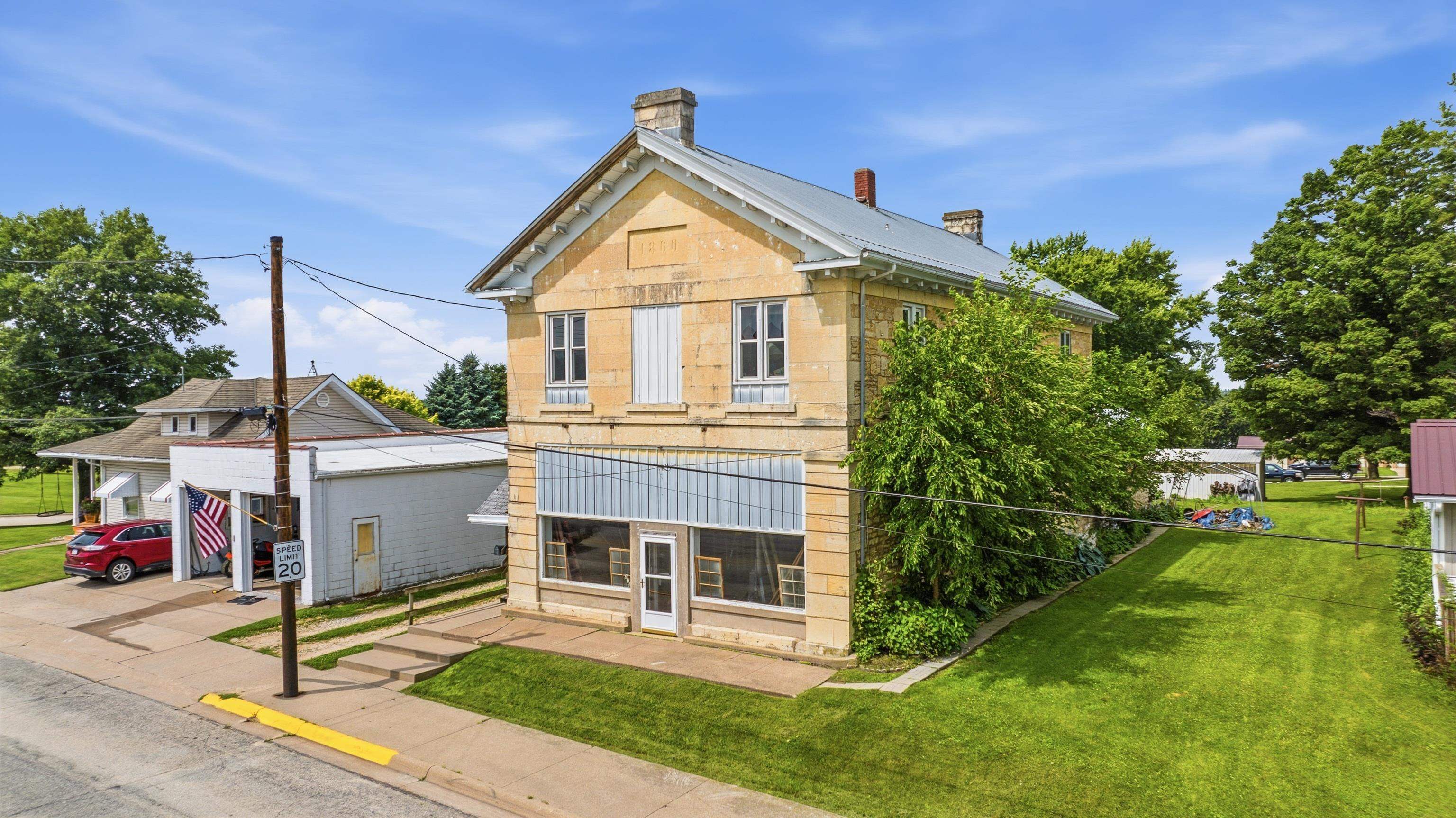 412 Main Street - Photo 3