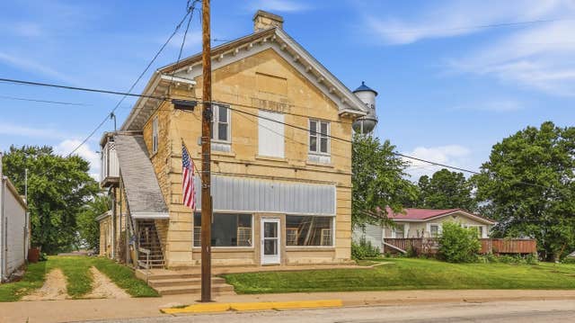 412 Main Street