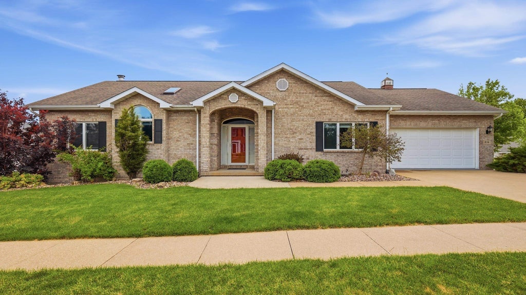 Photo of Dubuque, IA 52003 (MLS # 154888)