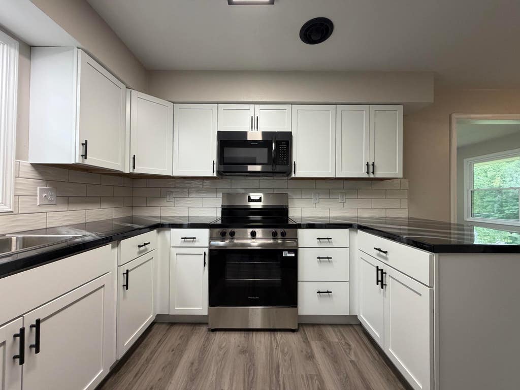 Photo of Dubuque, IA 52001 (MLS # 155401)