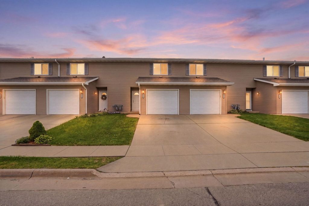 Photo of Dubuque, IA 52001 (MLS # 154572)