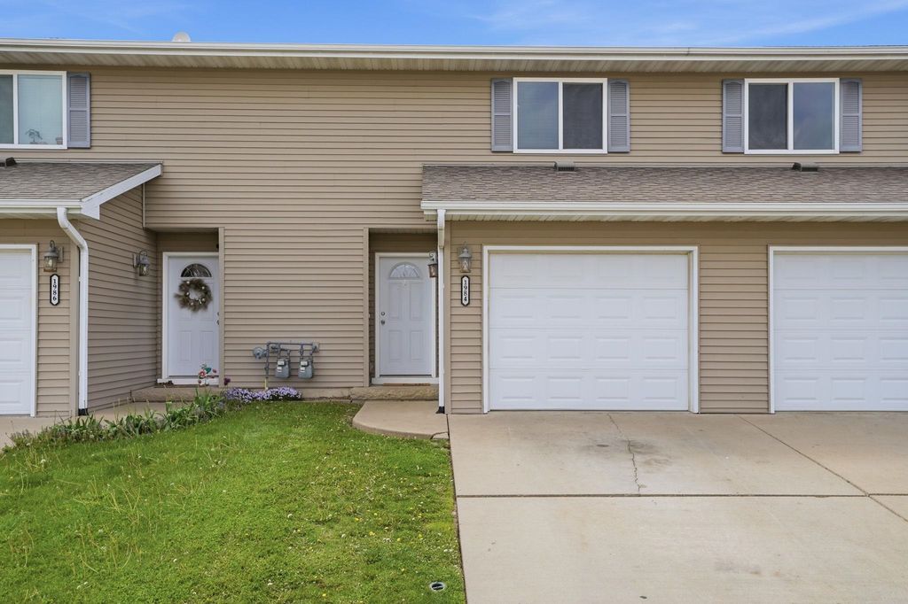 Photo of Dubuque, IA 52001 (MLS # 154572)