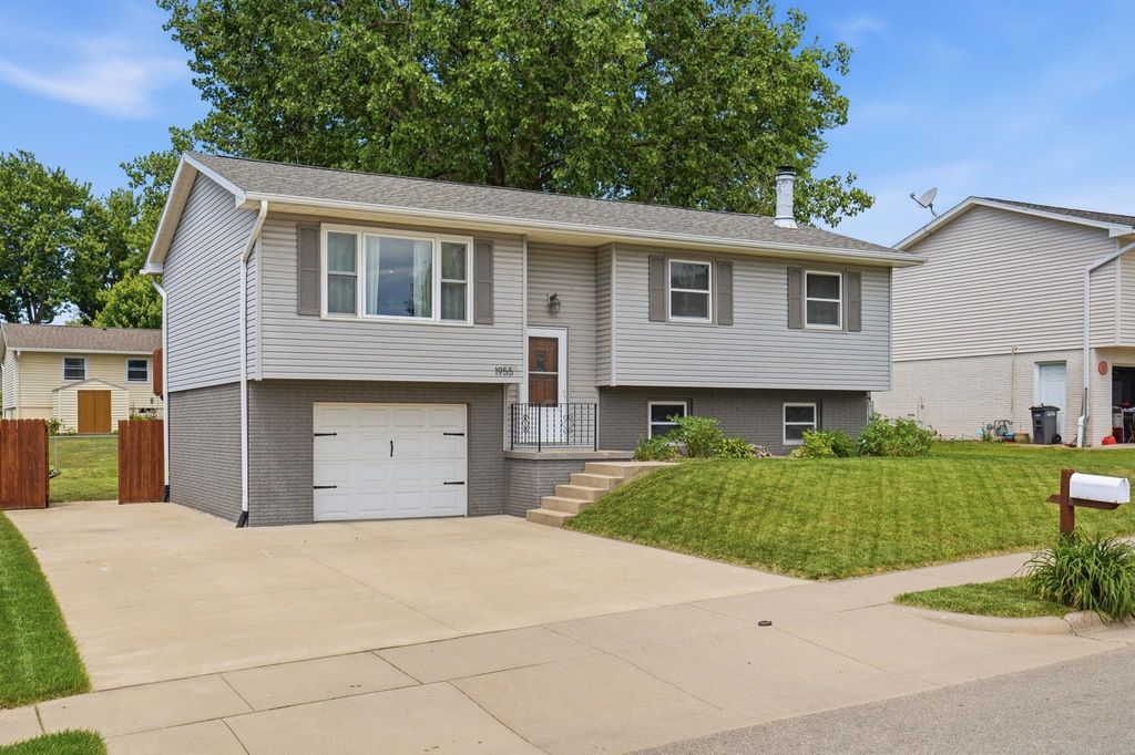 Photo of Dubuque, IA 52002 (MLS # 154880)