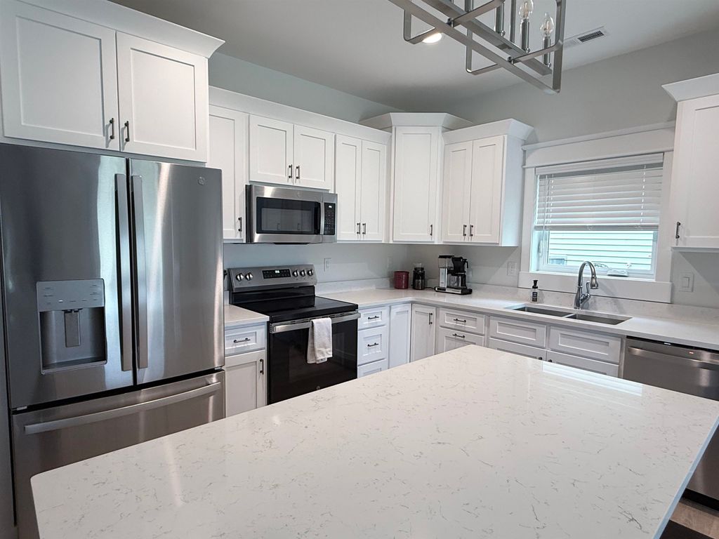 Photo of Dubuque, IA 52002 (MLS # 154333)