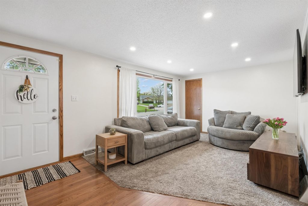 Photo of Dubuque, IA 52002 (MLS # 154495)