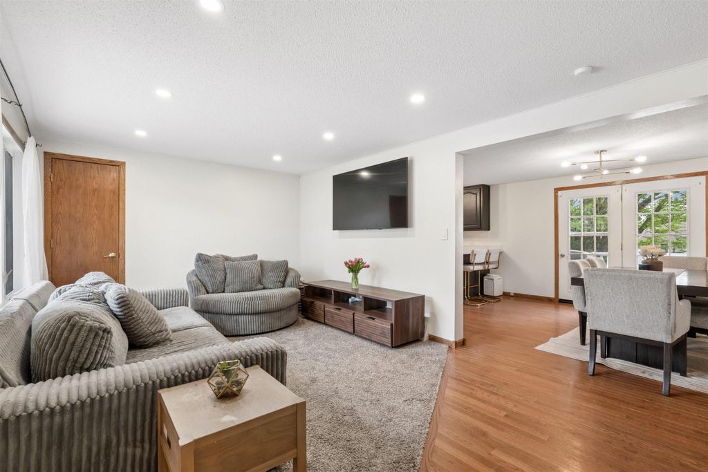 Photo of Dubuque, IA 52002 (MLS # 154495)