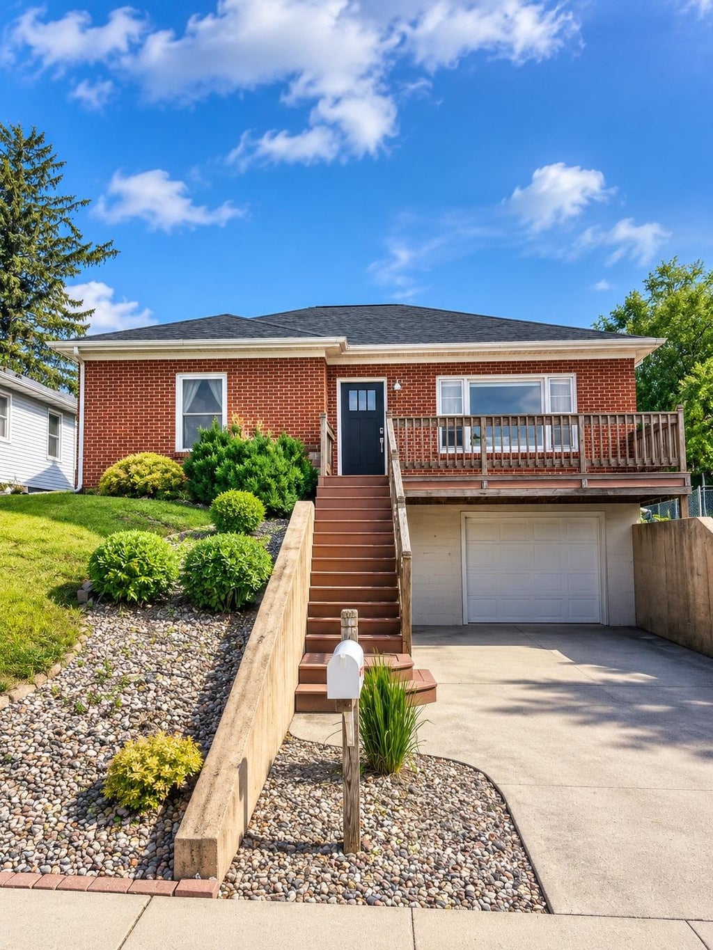 Photo of Dubuque, IA 52001 (MLS # 155055)