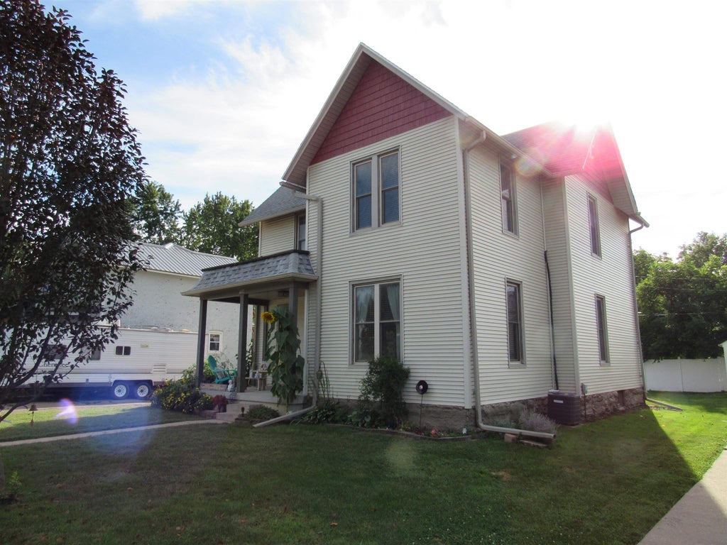 Photo of Maquoketa, IA 52060 (MLS # 155686)
