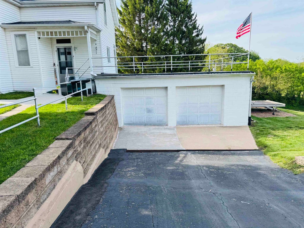 Photo of Dubuque, IA 52001 (MLS # 154867)