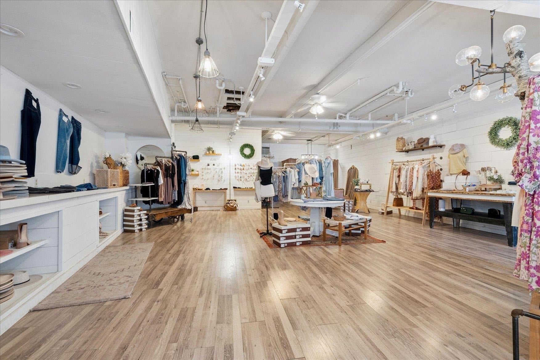 101 W 1st Avenue