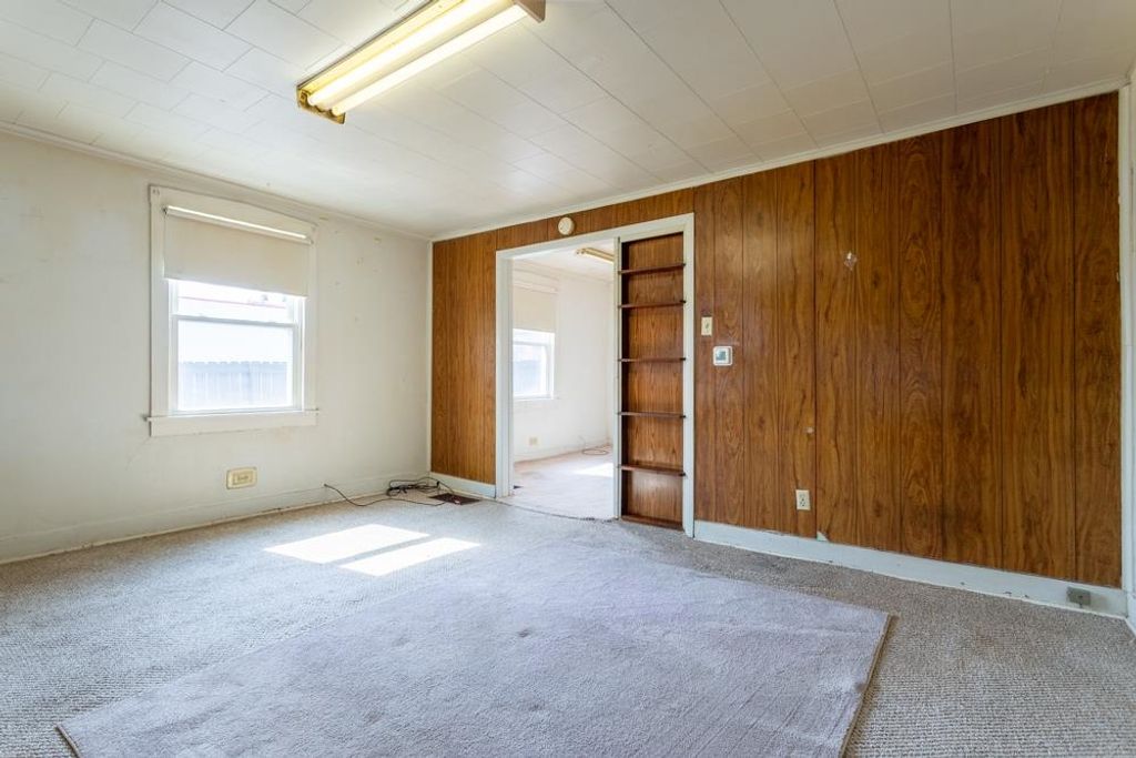 Photo of Dubuque, IA 52001 (MLS # 154213)