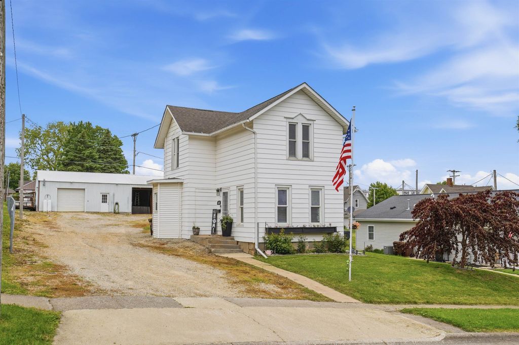 Photo of Maquoketa, IA 52060 (MLS # 154727)