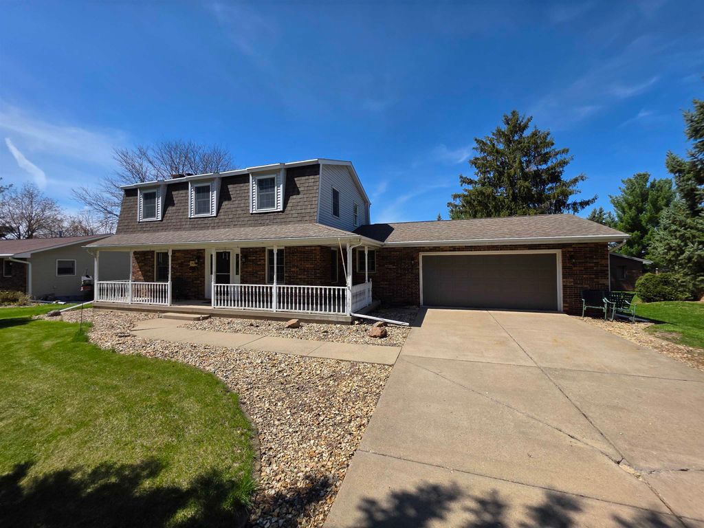 Photo of Dubuque, IA 52003 (MLS # 154431)