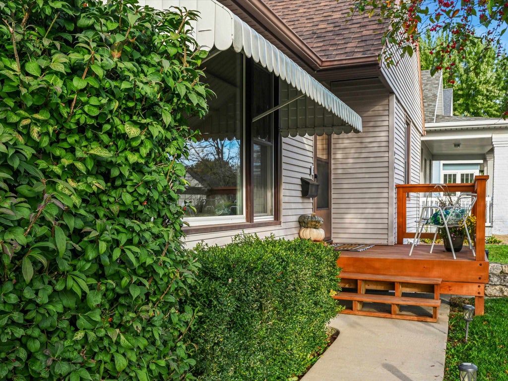 Photo of Dubuque, IA 52001 (MLS # 155983)