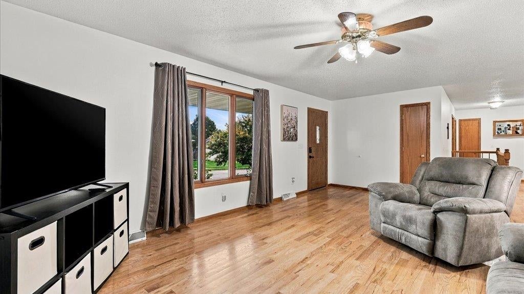 208 Oak Forest Drive
