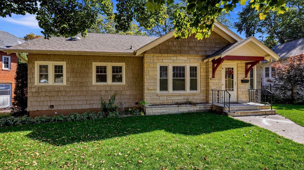 Photo of Dubuque, IA 52001 (MLS # 155943)