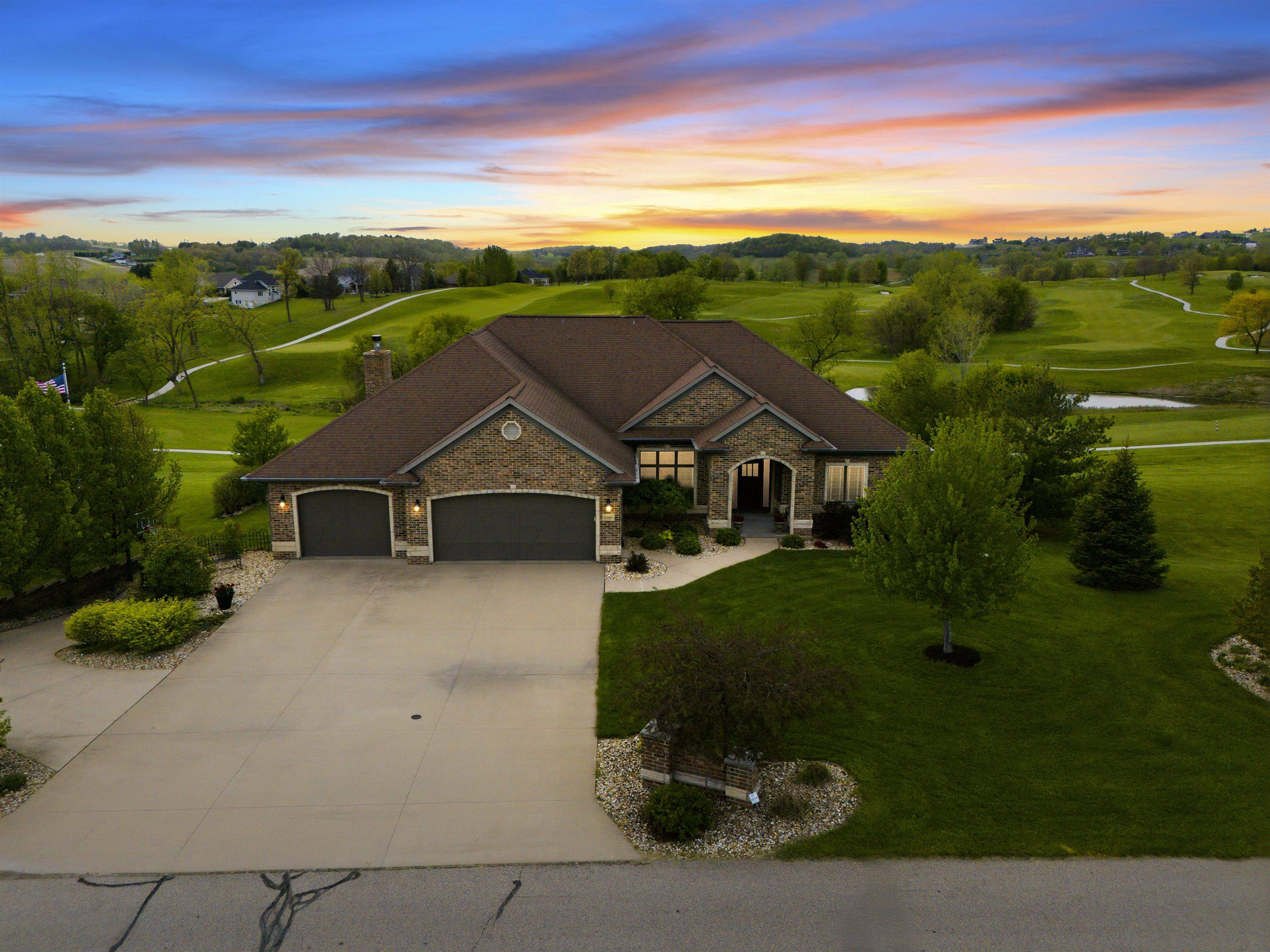 2101 Wedgewood Drive